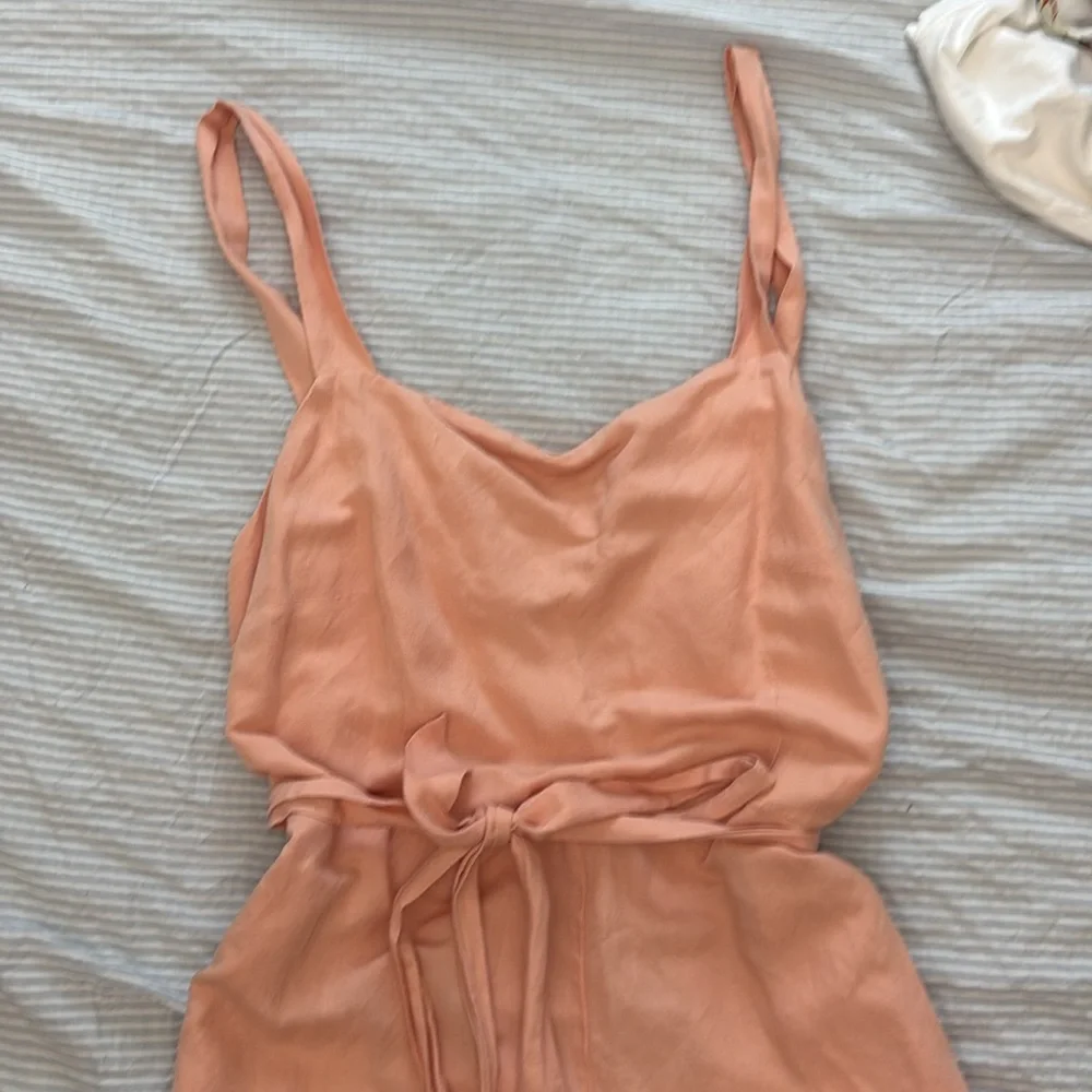 H&M peach color